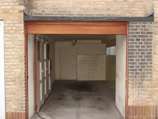 Garage til leje på Frederiksbjerg | 12 m2 | Hendrik Pontoppidans Gade 34