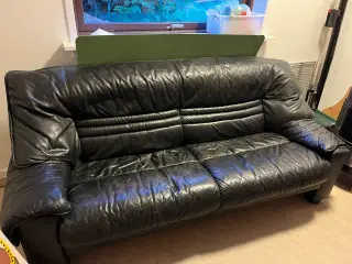 To personers læder sofa