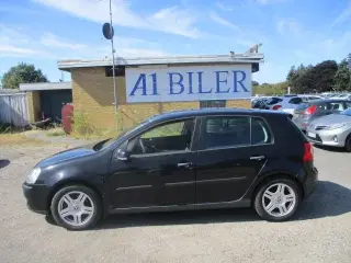 VW Golf V 1,6 FSi Trendline