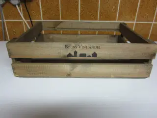 Fin trækasse fra Byens Vinhandel