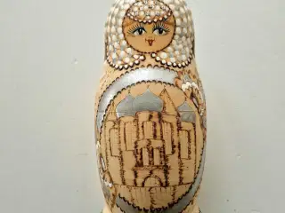 Russisk Matrjosjka/Babushka dukke