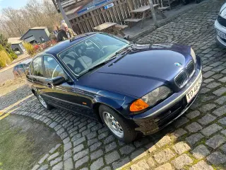 BMW 323i 6-cyl 170 HK Aut Gear  lav km