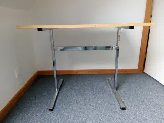 Køkken/kontor/hobby bord