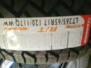 Dæk til firehjulstrækker 265/65 r 17 "