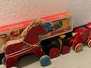 Forskelligt BRIO legetøj