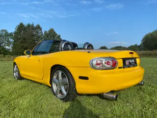 Mazda MX-5 1,8i 2d