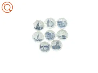 8 forskellige tallerkner med motiv fra Copenhagen Porcelæn (str. O 17)