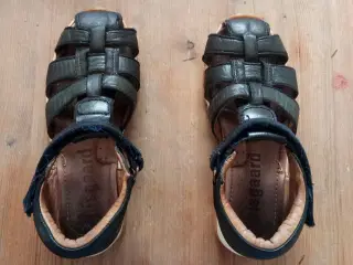 Bundgaard sandaler i læder str. 30