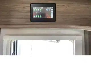 2024 - Kabe Novum X 750 LGB   Kabe Novum X 750 LGB model 2024 kun kørt 6.000 km kan nu ses hos Camping-Specialisten