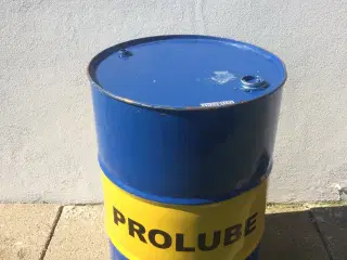 208 liters olietønder.