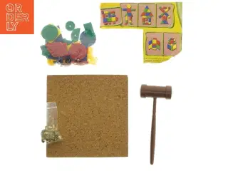 Geometrisk byggebræt til børn (str. 15,5x15,5 cm)