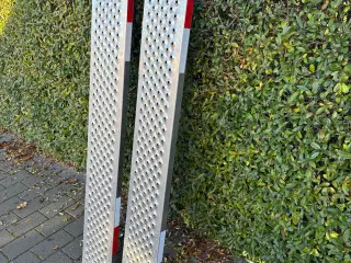 Køre ramper til ATV/Plænetraktor til Alm. Trailer.