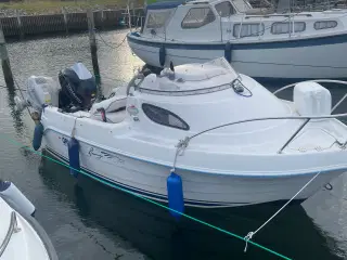 Lækker Hurtiggående kabinebåd