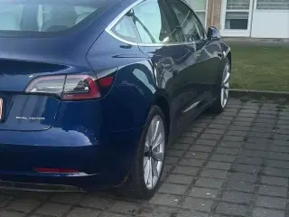 El Bil Tesla Model 3 