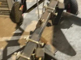 Plov til lille traktor