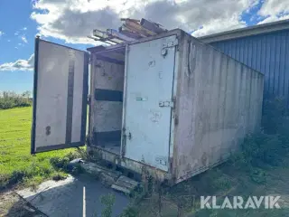 Isoleret kølecontainer med køleanlæg