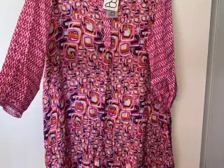 Ny 2-biz kjole str L/40