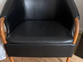 Sorte læderstole meget behagelige