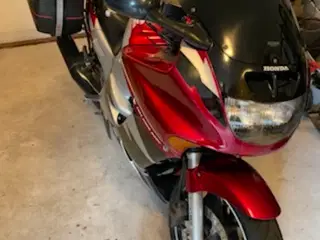 Honda cbr 1000 sc24 