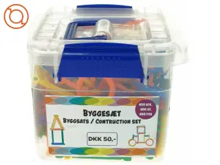 Byggesæt fra Ronald (str. 16 x 12 x 11 cm)