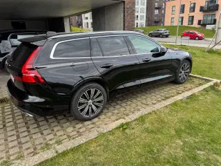 Volvo V60 B4 Inscription - model 2022