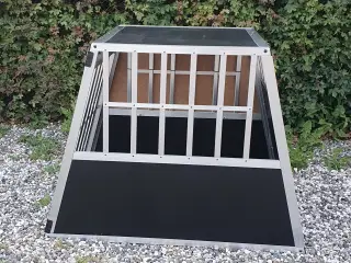 Hundebur / transportbur til hund.  90x66x70