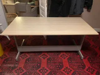Skrivebord