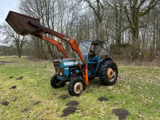 Ford 3000 med frontlæsser 