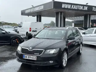 Skoda Superb Combi 1,6 TDI Common Rail DPF Greenline Elegance 105HK Stc