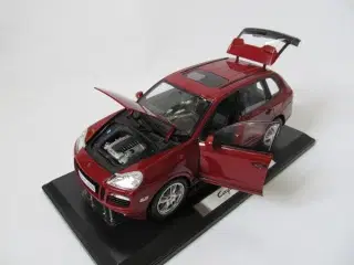 2002 Porsche Cayenne GTS - 1:18  
