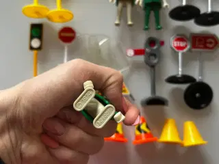Playmobil vej skilte med figurer