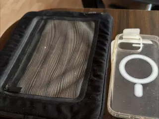 iPhone 14 Pro Max fremstår som ny. + diverse udsty