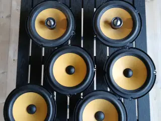 JBL. Autohøjtalere og 2 forstærkere med tilbehør