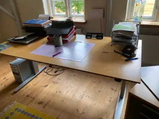 Hæve/sænke skrivebord