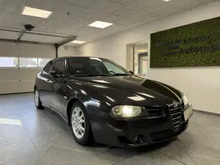 Alfa Romeo 156 2,0 JTS Lusso Berlina 165HK