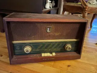 Retro Phillips radio i teaktræ