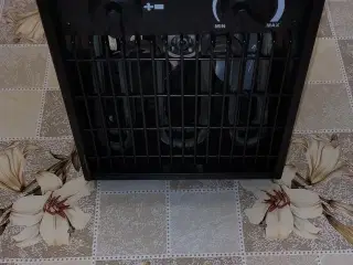 Varmeblæser(2kw) Biltema