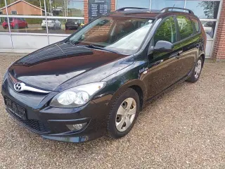 Hyundai i30 1,6 CRDi 90 Classic CW