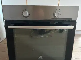 Electrolux indbygningsovn EOB100X