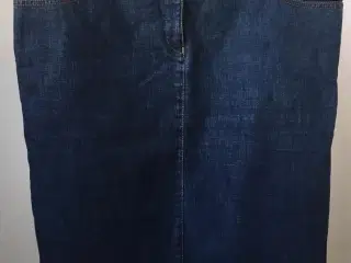 Armani, superflot nederdel, str 42