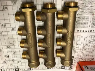 Wavin 3/4" fordelerrør 4 stk. 1/2" afg