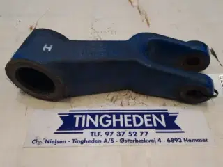 Ford 6640 Arm H. E9NN838AB