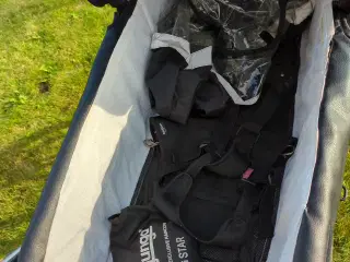 Sort læder Emmaljunga barnevogn 