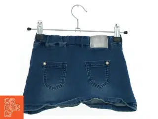 Denim nederdel fra Claire (str. 92)