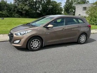 Hyundai i30 1,6 CRDi 90 Blue Drive CW
