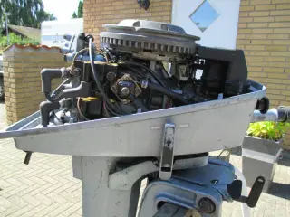 7,5 HK Evinrude langt ben