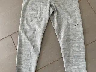 Nike PRO dametights - nye med tags