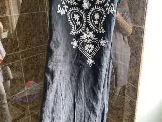 Flot kjole med mønster str small