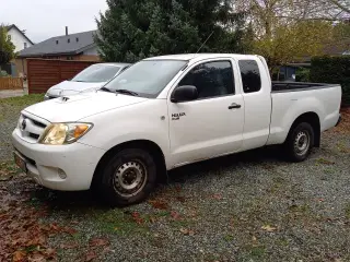Toyota HiLux 2,5 D-4D 120 Ex.Kab
