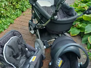 Emmaljunga barnevogn m. klapvogn og autostol